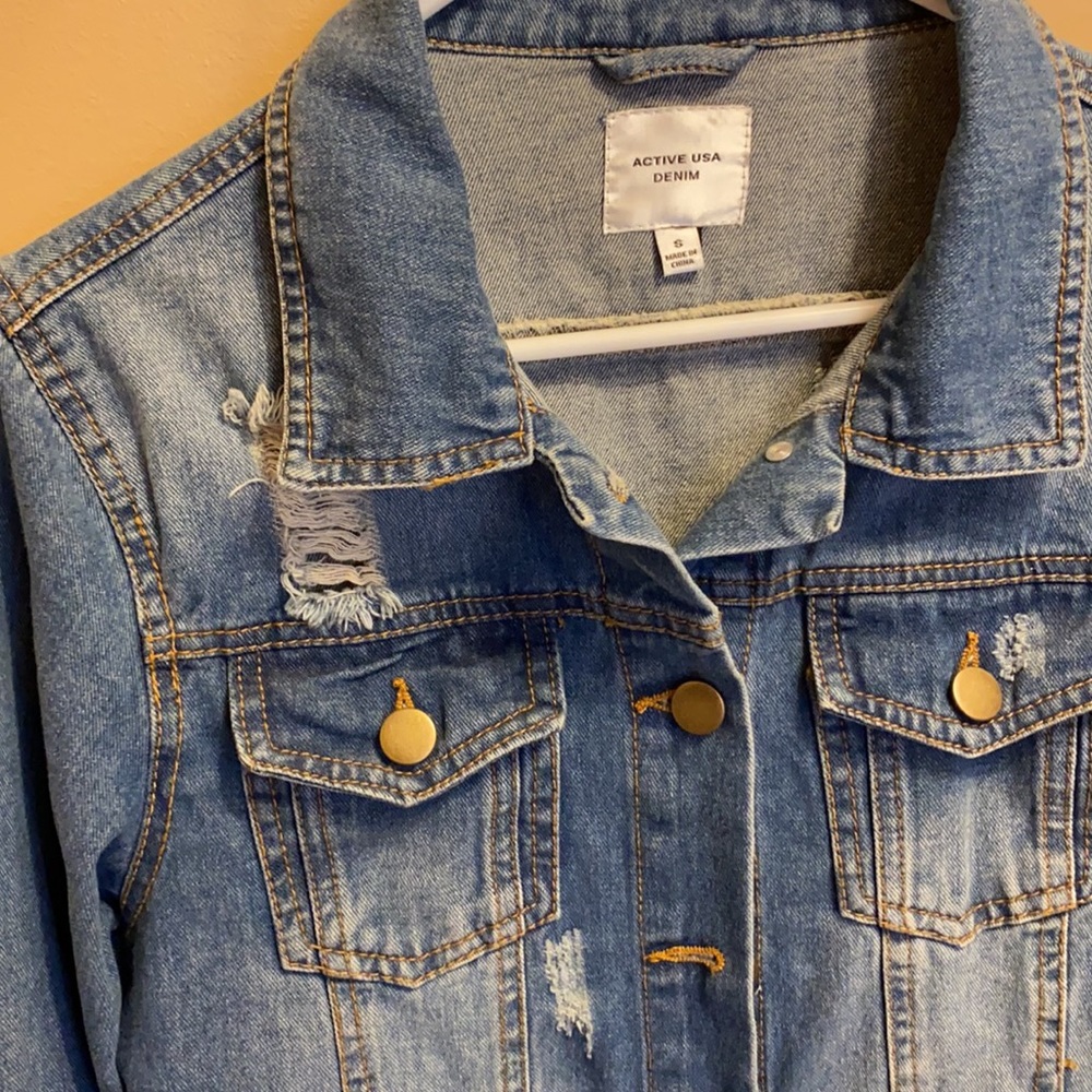 Distressed denim jacket - Picture 5 of 5